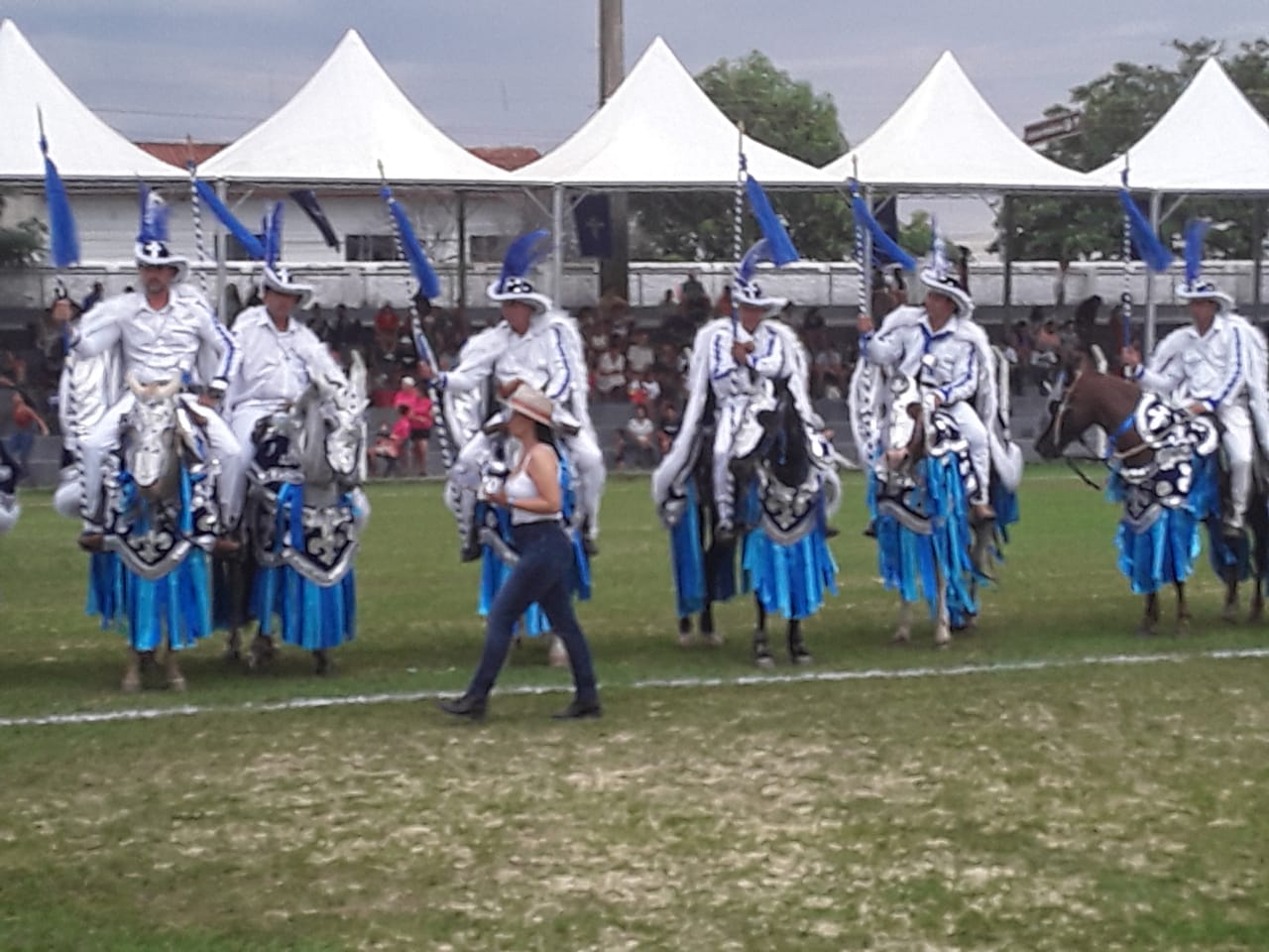 AS CAVALHADAS ( CIDADE DE GOIÁS )